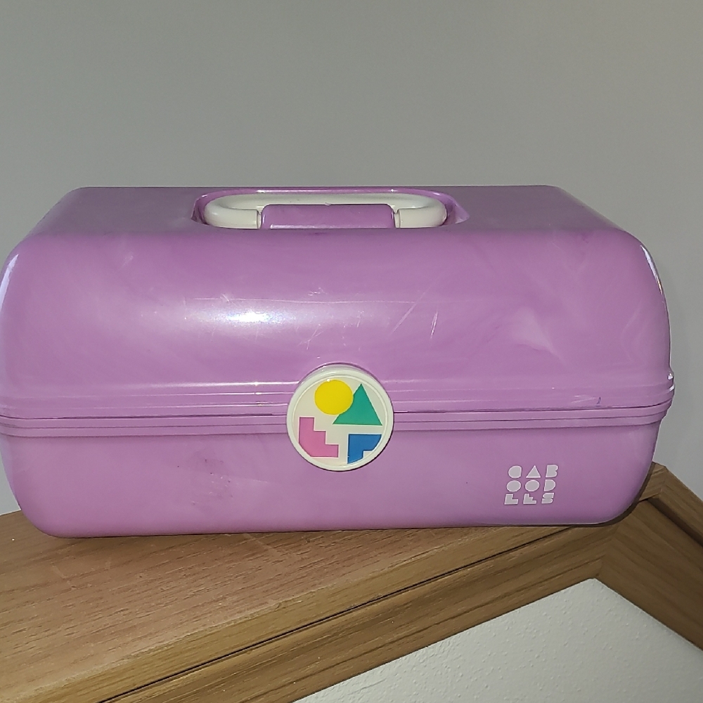Vintage Caboodles Retro Lavender Cosmetic Train Case - Colorful Logo